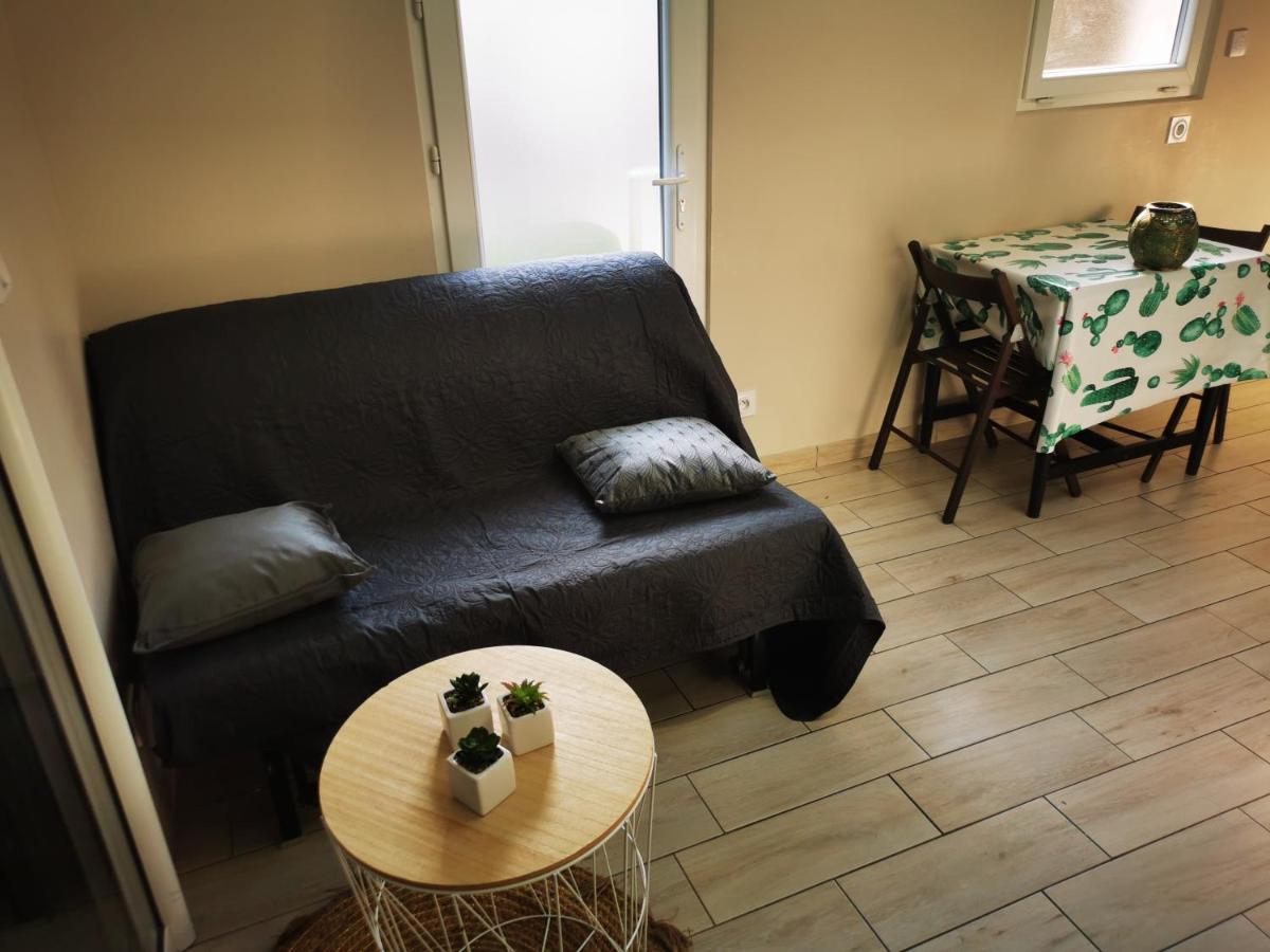 Lacapte & Sun Apartment Hyeres Bagian luar foto
