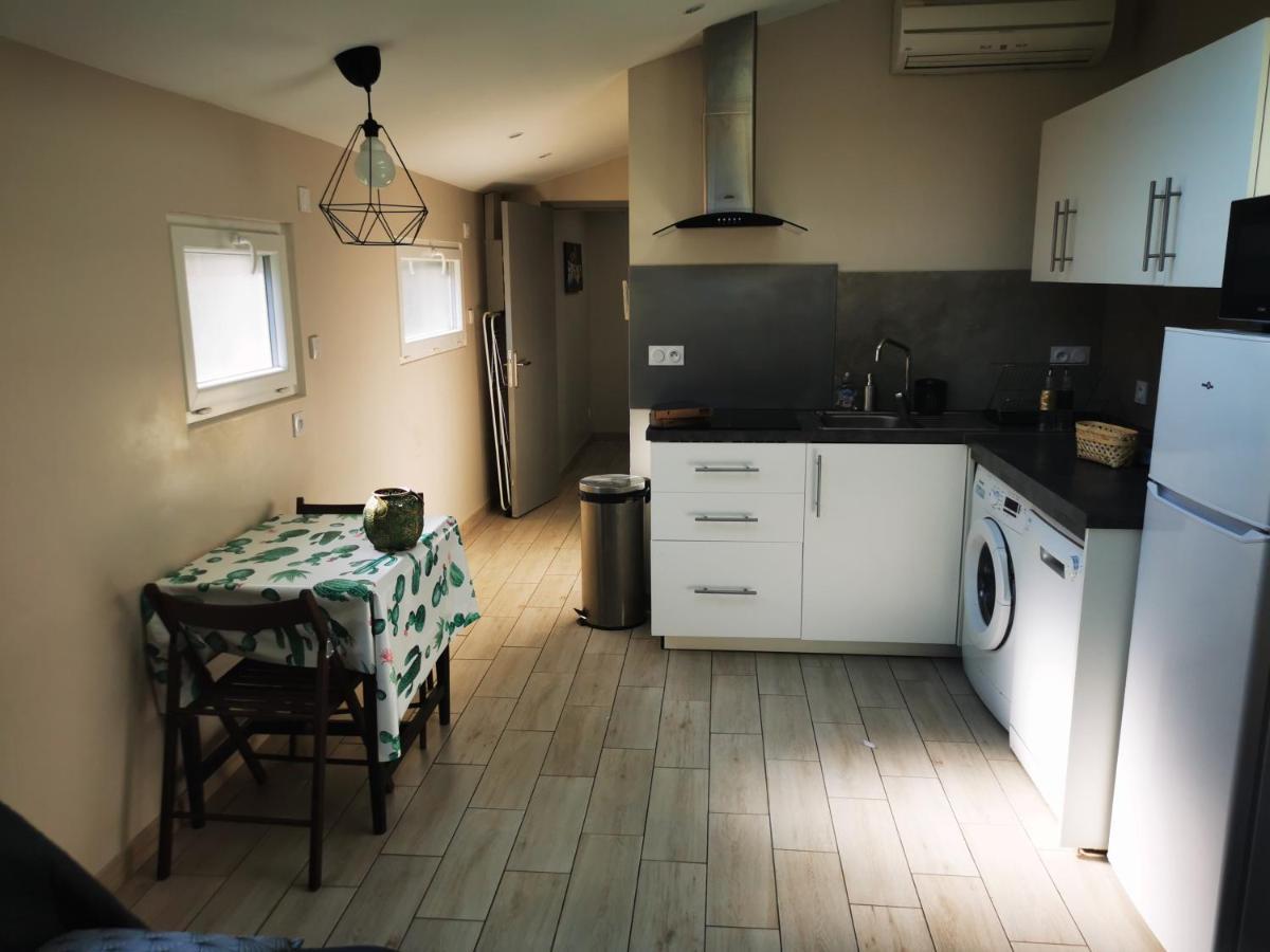 Lacapte & Sun Apartment Hyeres Bagian luar foto