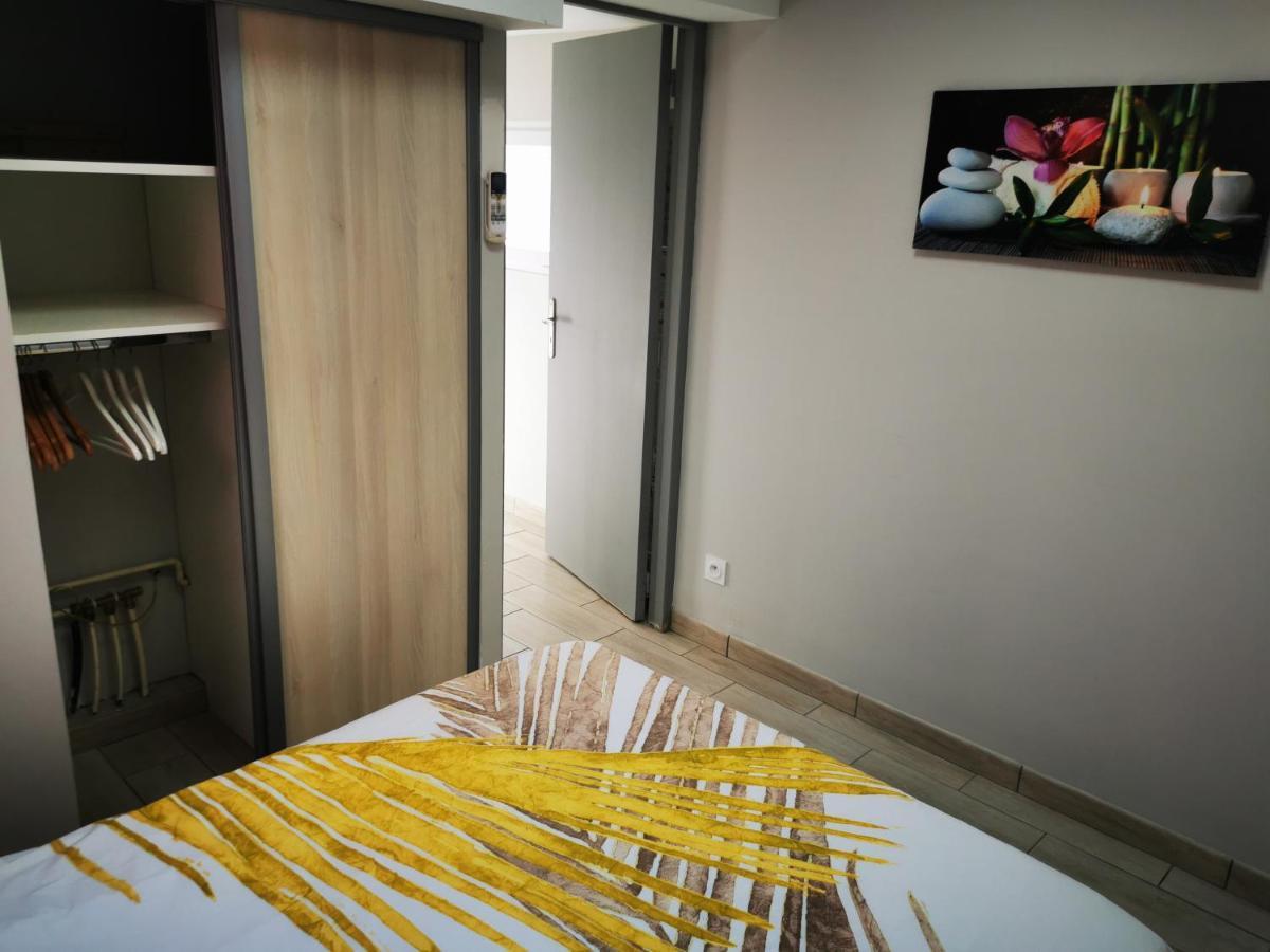 Lacapte & Sun Apartment Hyeres Bagian luar foto